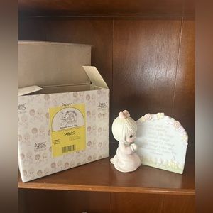 Brand new in the box Enesco, precious moments serenity prayer girl